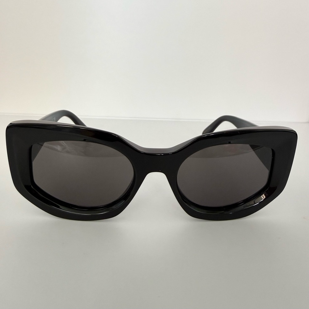 NEW!!! Celine black women sunglasses CL40277I 01A Authentic